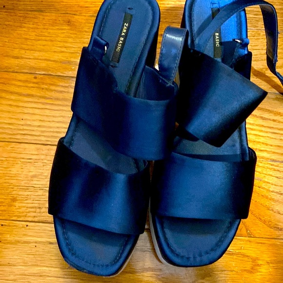 Navy Blue Platform sandals - Picture 1 of 3